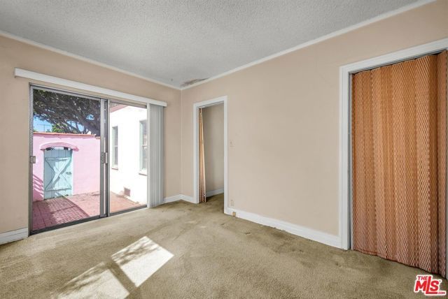 2206 Oak Street, Santa Monica, CA 90405