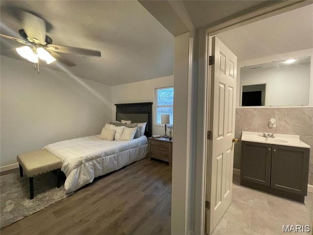 8428 Saint Olaf Drive, St Louis, MO 63134