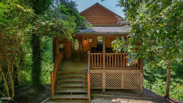 3537 Bear Pen Gap Road, Sevierville, TN 37876