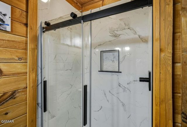 3537 Bear Pen Gap Road, Sevierville, TN 37876