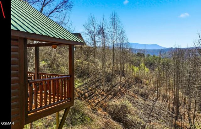 3537 Bear Pen Gap Road, Sevierville, TN 37876