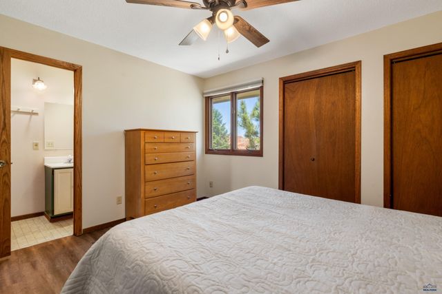 3704 MEADOWBROOK DR, Rapid City, SD 57702