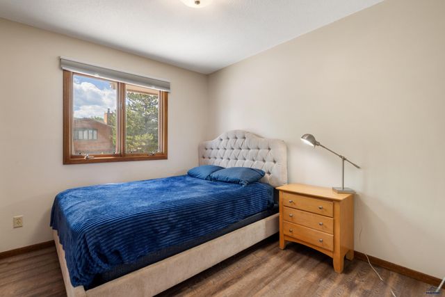 3704 MEADOWBROOK DR, Rapid City, SD 57702