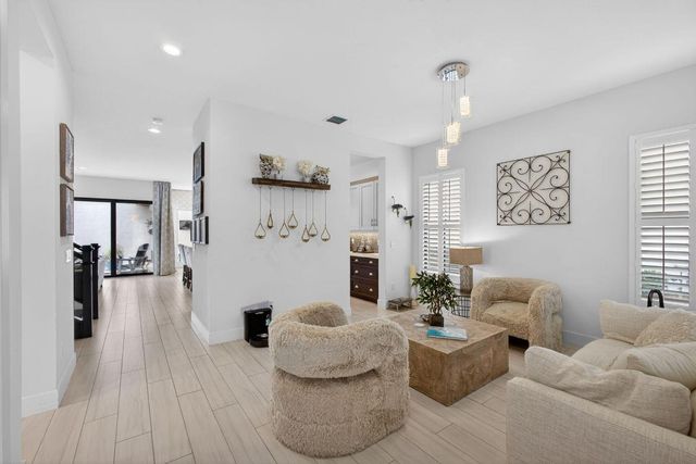 13343 Machiavelli Way, Palm Beach Gardens, FL 33418