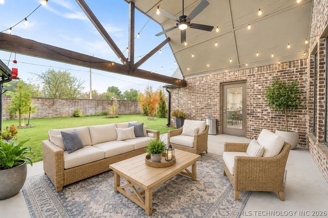 14806 E 77th Street North, Owasso, OK 74055