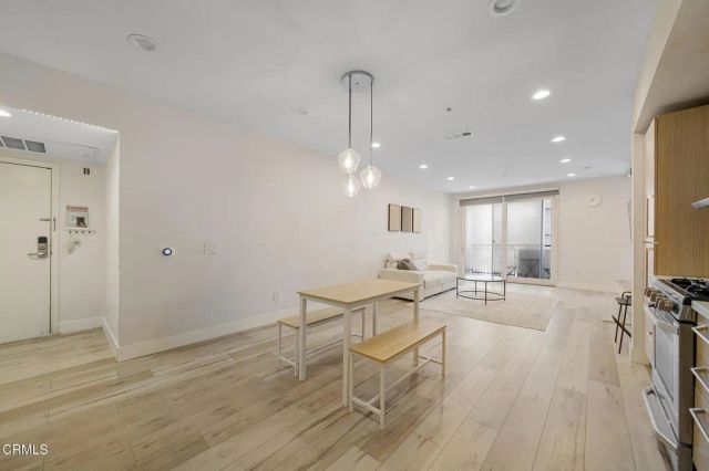 1234 Wilshire Boulevard 330, Los Angeles, CA 90017