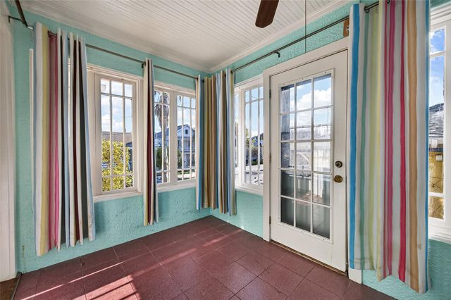 1723 Rosenberg Street, Galveston, TX 77550