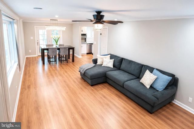 2412 SKYLAND PL SE, Washington, DC 20020