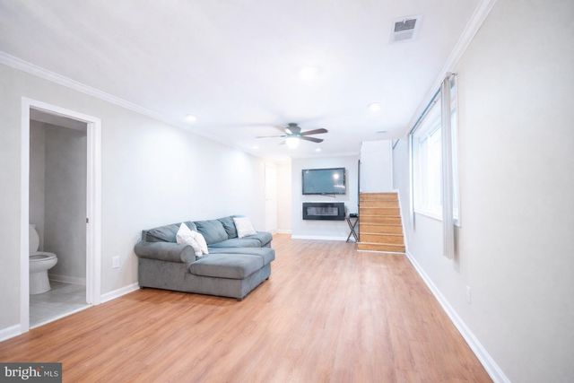 2412 SKYLAND PL SE, Washington, DC 20020