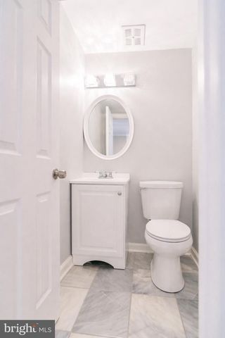 2412 SKYLAND PL SE, Washington, DC 20020