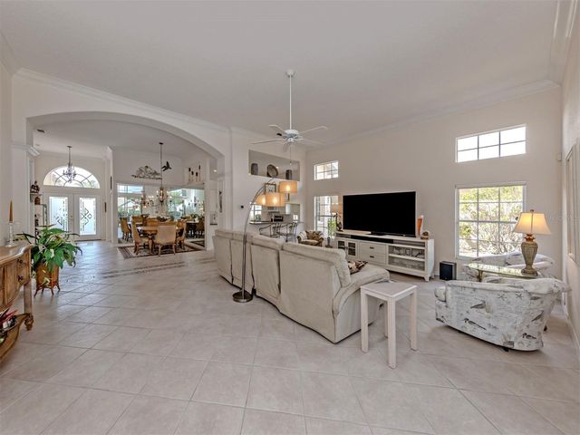 338 SAINT GEORGE COURT 11, Venice, FL 34293