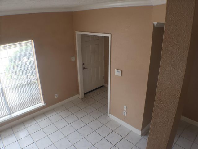 7700 Creekbend Drive 33, Houston, TX 77071