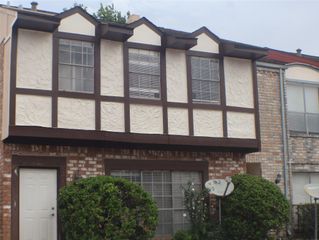 7700 Creekbend Drive 33, Houston, TX 77071