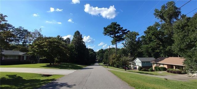 4531 S Roberts Drive, Sugar Hill, GA 30518