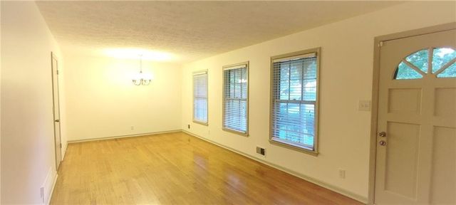 4531 S Roberts Drive, Sugar Hill, GA 30518