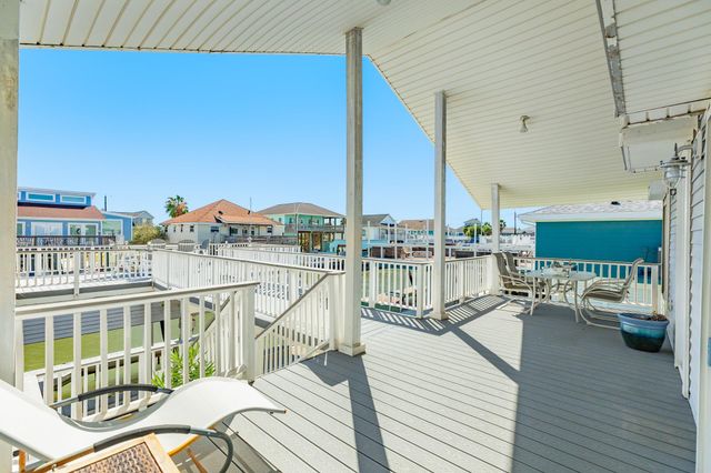 21911 Guadalupe Drive, Galveston, TX 77554