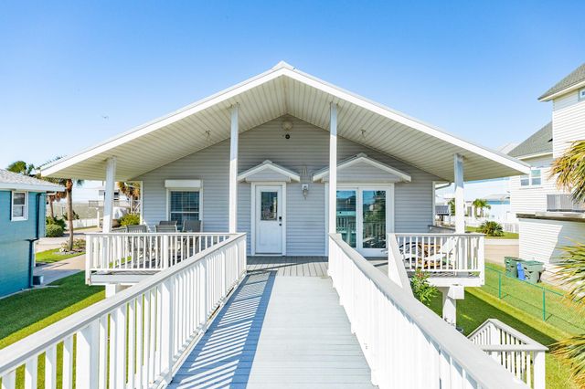 21911 Guadalupe Drive, Galveston, TX 77554