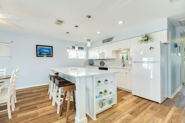 21911 Guadalupe Drive, Galveston, TX 77554