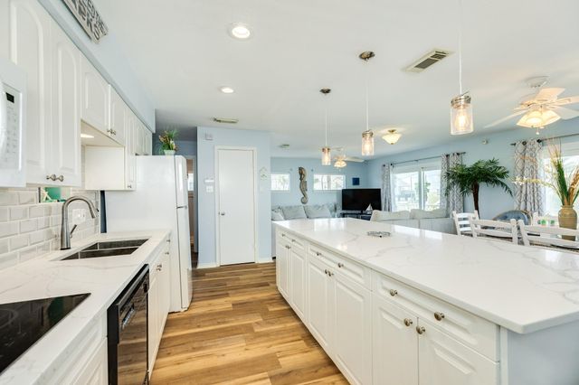 21911 Guadalupe Drive, Galveston, TX 77554