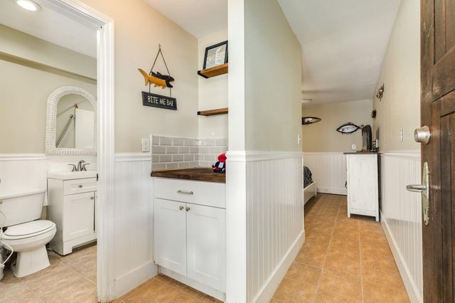 21911 Guadalupe Drive, Galveston, TX 77554