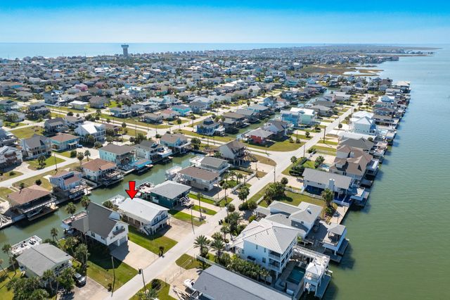 21911 Guadalupe Drive, Galveston, TX 77554