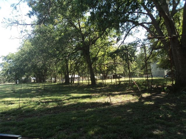 450 County Road 4225, Bonham, TX 75418