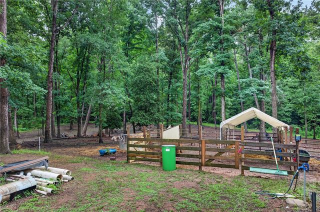 1757 Old Dobbin Bridge Rd Road, Townville, SC 29689