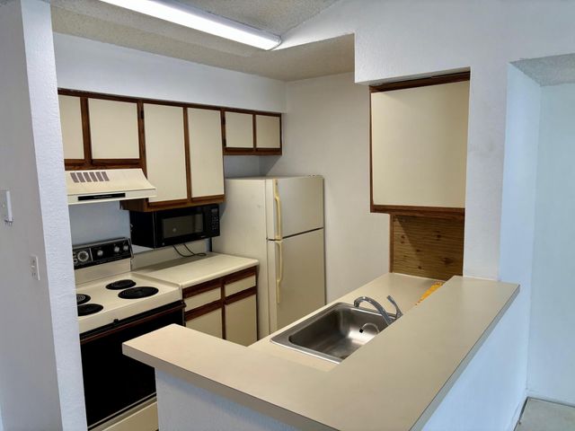 2796 S University Drive 2207, Davie, FL 33328