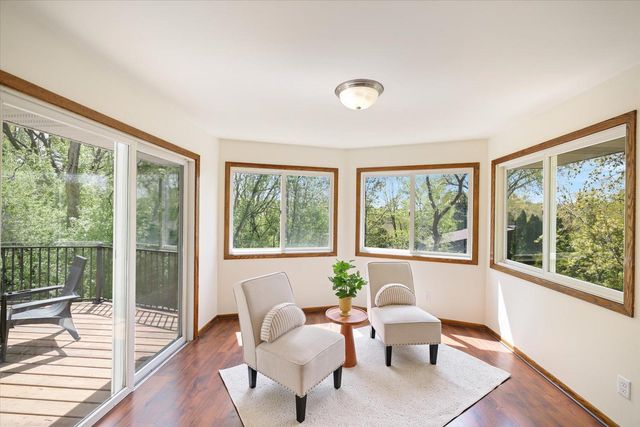 4497 Evergreen Drive, Vadnais Heights, MN 55127