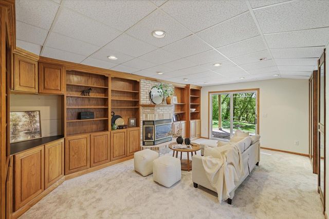 4497 Evergreen Drive, Vadnais Heights, MN 55127
