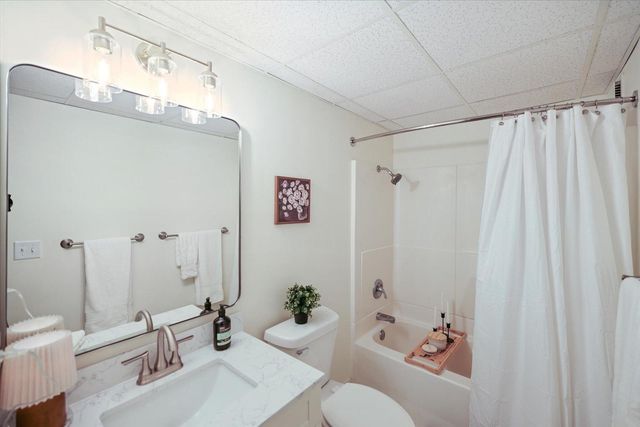 4497 Evergreen Drive, Vadnais Heights, MN 55127
