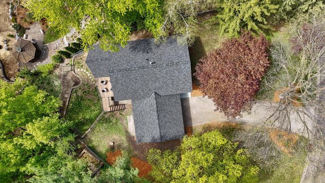 4497 Evergreen Drive, Vadnais Heights, MN 55127