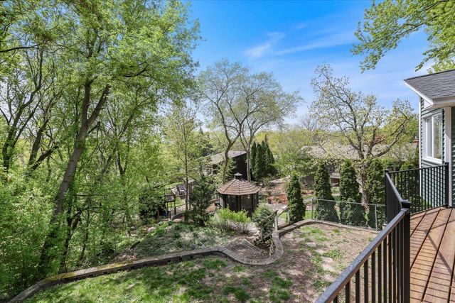 4497 Evergreen Drive, Vadnais Heights, MN 55127