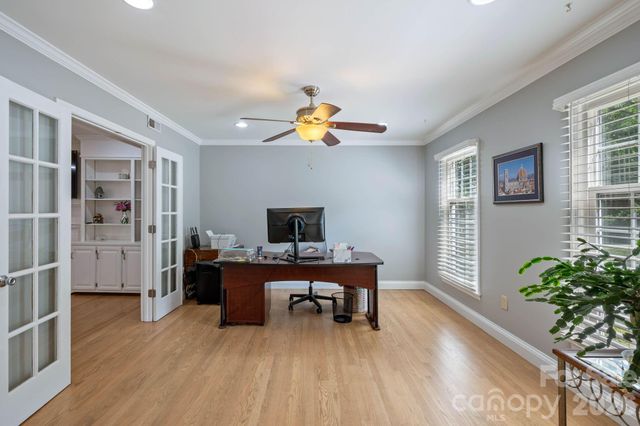 200 35th Avenue NW 5, Hickory, NC 28601