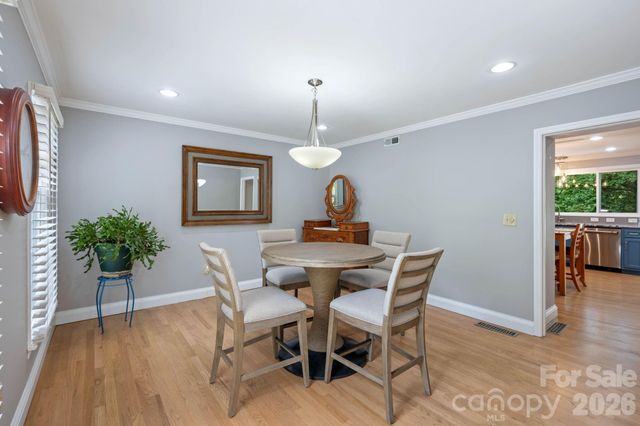 200 35th Avenue NW 5, Hickory, NC 28601