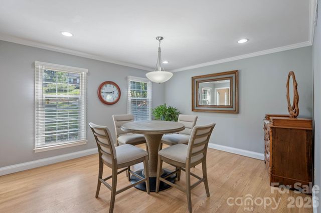 200 35th Avenue NW 5, Hickory, NC 28601