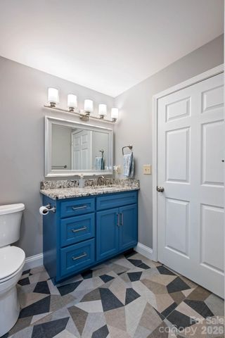 200 35th Avenue NW 5, Hickory, NC 28601