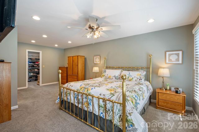 200 35th Avenue NW 5, Hickory, NC 28601