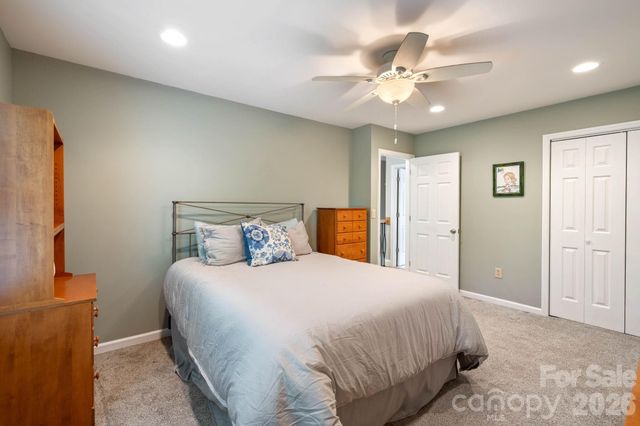 200 35th Avenue NW 5, Hickory, NC 28601