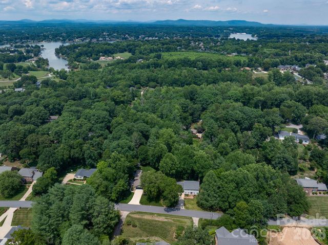 200 35th Avenue NW 5, Hickory, NC 28601