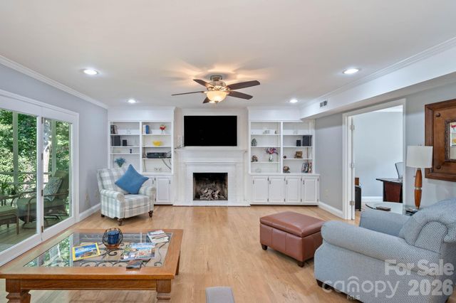 200 35th Avenue NW 5, Hickory, NC 28601