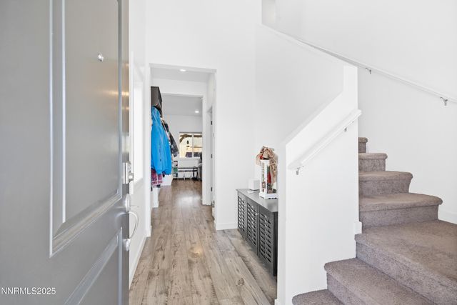 1383 Old Barn Road, Sparks, NV 89436