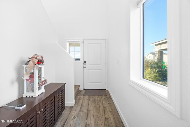 1383 Old Barn Road, Sparks, NV 89436