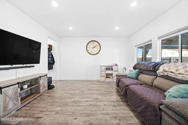 1383 Old Barn Road, Sparks, NV 89436