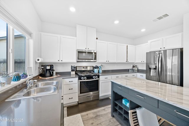 1383 Old Barn Road, Sparks, NV 89436