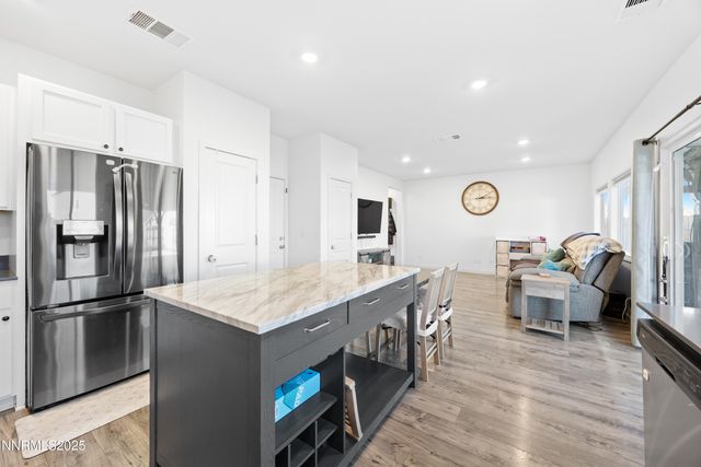 1383 Old Barn Road, Sparks, NV 89436