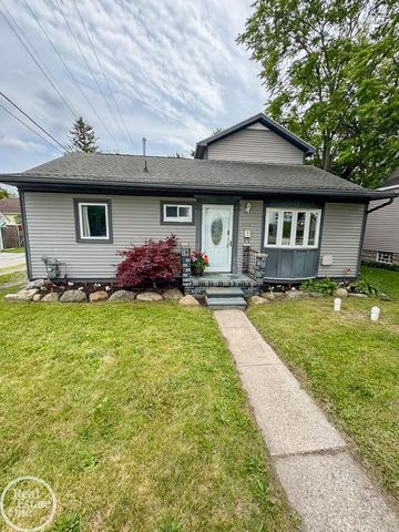 1116 Garfield Street, Port Huron, MI 48060