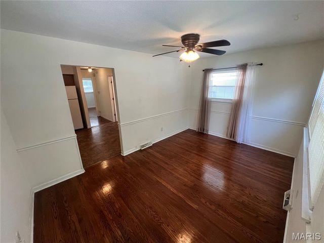 160 Barto Drive, St Louis, MO 63135