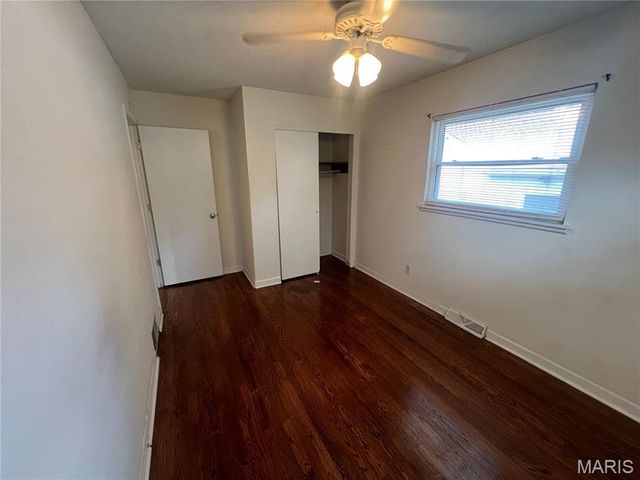 160 Barto Drive, St Louis, MO 63135