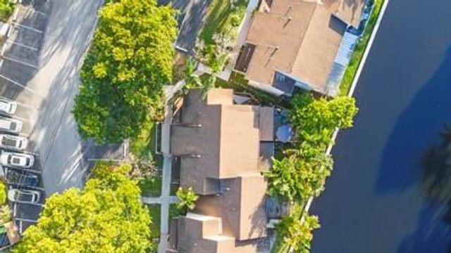 681 Kensington Place D101, Fort Lauderdale, FL 33305